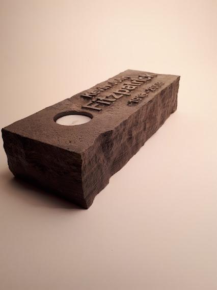 Formal Stone Memorial Candle