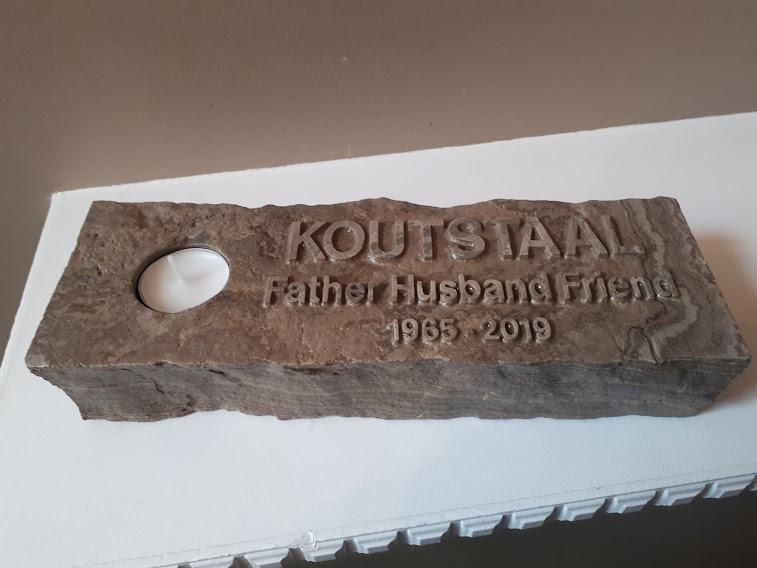 Formal Stone Memorial Candle